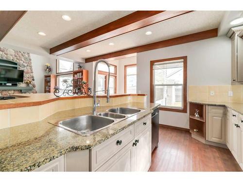 359 Chaparral Drive Se, Calgary, AB - Indoor Photo Showing Kitchen With Double Sink