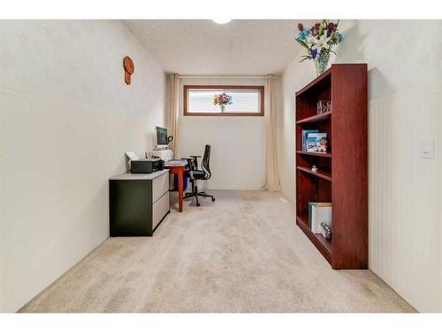 359 Chaparral Drive Se, Calgary, AB - Indoor Photo Showing Other Room