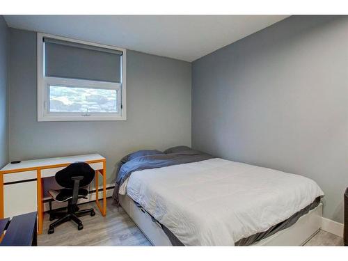 101-1027 Cameron Avenue Sw, Calgary, AB - Indoor Photo Showing Bedroom