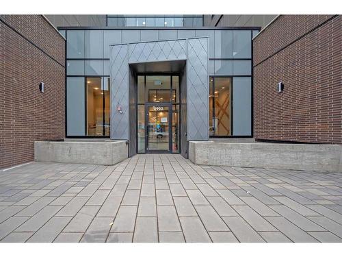305-3932 University Avenue Nw, Calgary, AB - Outdoor With Exterior