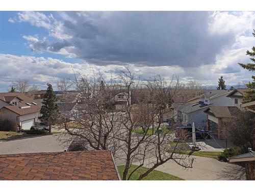 28 Hawkridge Court Nw, Calgary, AB - Outdoor With View