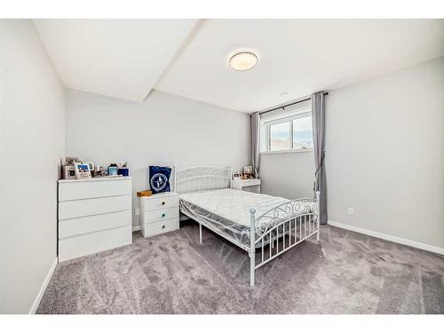 90 Howse Common Ne, Calgary, AB - Indoor Photo Showing Bedroom