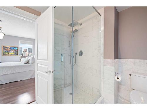 1204-228 26 Avenue Sw, Calgary, AB - Indoor Photo Showing Bathroom
