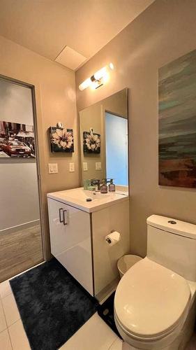 1308-1010 6 Street Sw, Calgary, AB - Indoor Photo Showing Bathroom