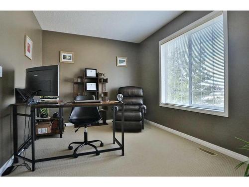 29 Copperfield Court Se, Calgary, AB - Indoor Photo Showing Office