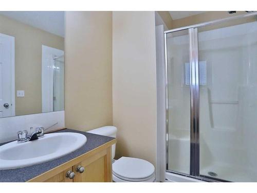 29 Copperfield Court Se, Calgary, AB - Indoor Photo Showing Bathroom