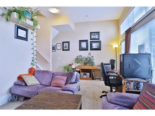 29 Copperfield Court Se, Calgary, AB - Indoor Photo Showing Other Room