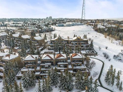 8-122 Village Heights Sw, Calgary, AB - Outdoor With View