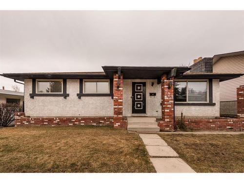 723 Cantrell Drive Sw, Calgary, AB - Outdoor