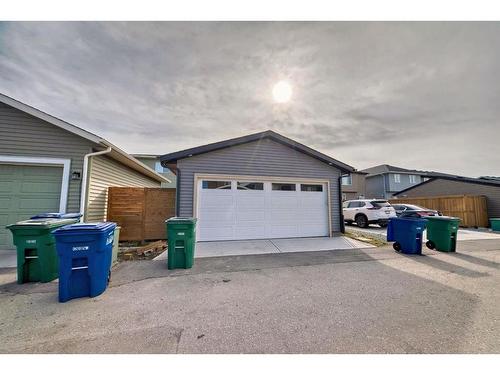 208 Ravenstern Crescent Se, Airdrie, AB - Outdoor With Exterior