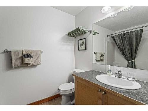 212-109 Montane Road, Canmore, AB - Indoor Photo Showing Bathroom