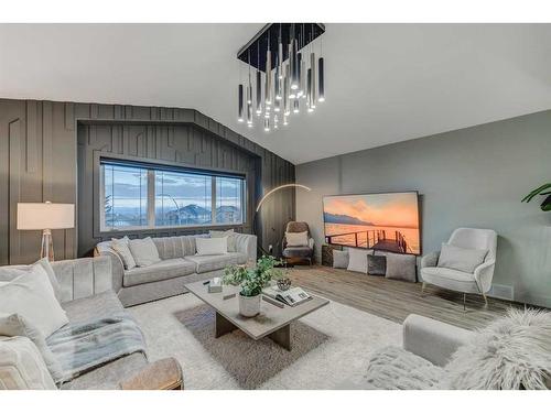 630 Rocky Ridge View Nw, Calgary, AB - Indoor Photo Showing Living Room