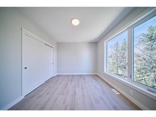 456 Shawnee Square Sw, Calgary, AB - Indoor Photo Showing Other Room