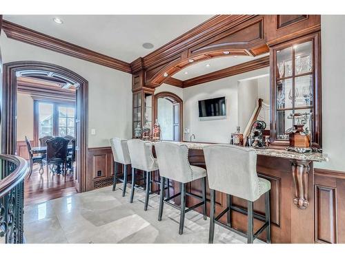 19 Elveden Place Sw, Calgary, AB - Indoor Photo Showing Dining Room