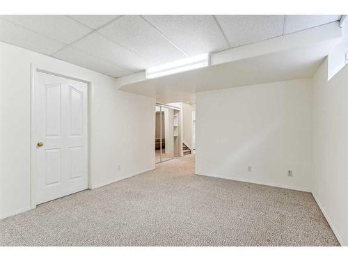 18 Arbour Crest Circle Nw, Calgary, AB - Indoor Photo Showing Other Room