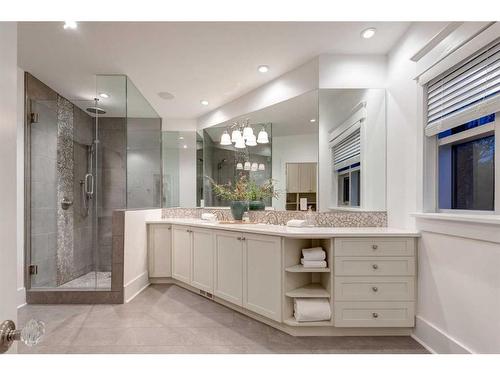 310 40 Avenue Sw, Calgary, AB - Indoor Photo Showing Bathroom