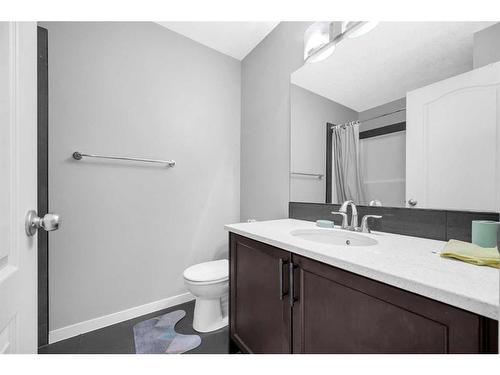 2091 Brightoncrest Common Se, Calgary, AB - Indoor Photo Showing Bathroom