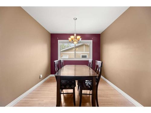 116 54 Avenue Nw, Calgary, AB - Indoor Photo Showing Dining Room