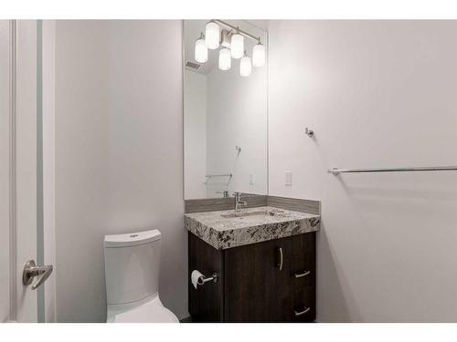 106-303 13 Avenue Sw, Calgary, AB - Indoor Photo Showing Bathroom