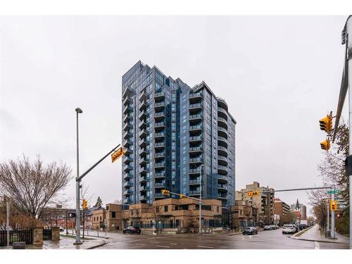 106-303 13 Avenue Sw, Calgary, AB - Outdoor With Balcony With Facade