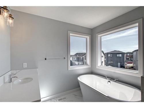 56 Precedence View, Cochrane, AB - Indoor Photo Showing Bathroom