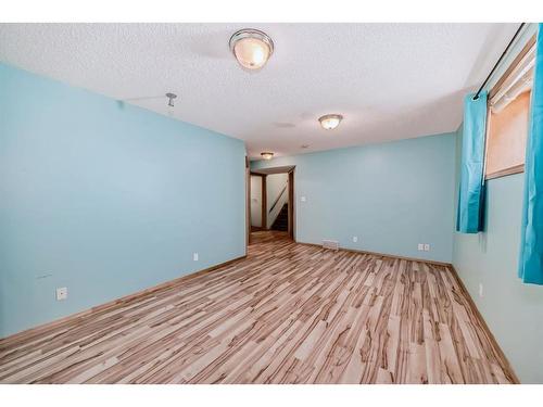 94 Cranfield Green Se, Calgary, AB - Indoor Photo Showing Other Room