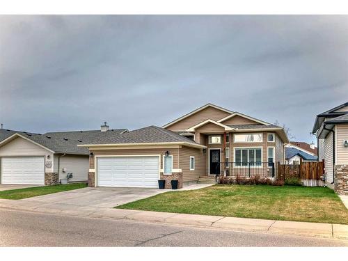 211 Hillcrest Boulevard, Strathmore, AB - Outdoor With Facade