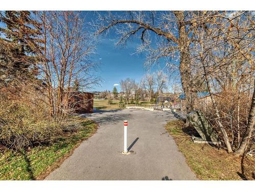 2025 26 Street Sw, Calgary, AB - Outdoor With View