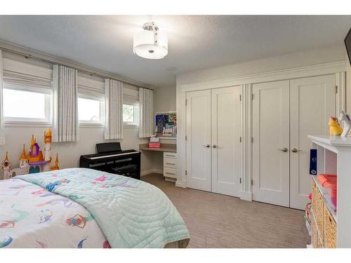 278 Mahogany Manor Se, Calgary, AB - Indoor Photo Showing Bedroom