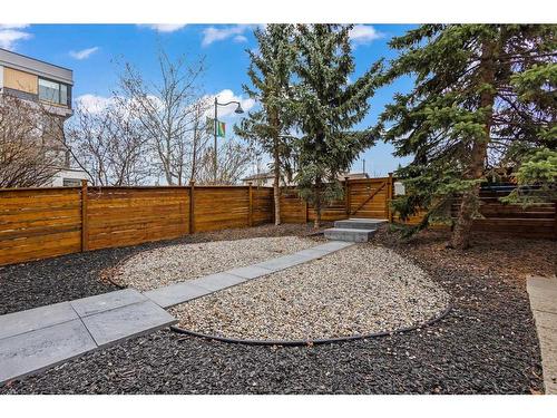 4521 Bowness Road Nw, Calgary, AB - Outdoor