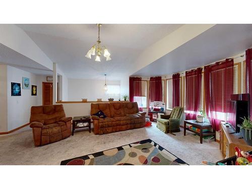 1502 26 Avenue, Nanton, AB - Indoor Photo Showing Living Room