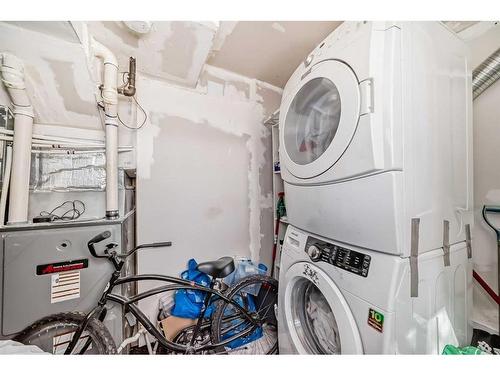 88 Falmead Road Ne, Calgary, AB - Indoor Photo Showing Laundry Room