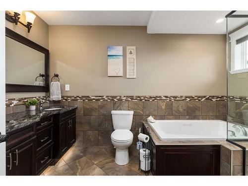 6 Keown Close, Olds, AB - Indoor Photo Showing Bathroom