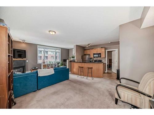 233-910 Centre Avenue, Calgary, AB - Indoor With Fireplace