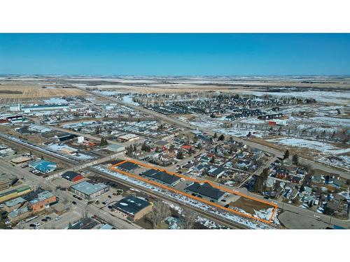 103, 201, 209, And 305 9 Avenue, Carstairs, AB 