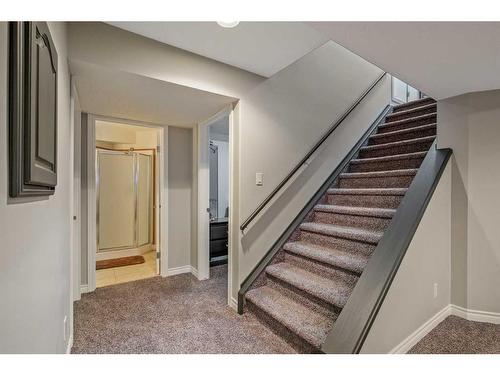34 Springbank Rise Sw, Calgary, AB - Indoor Photo Showing Other Room