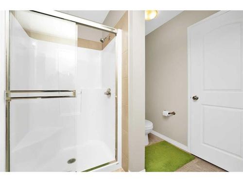 29 Panora View Nw, Calgary, AB - Indoor Photo Showing Bathroom