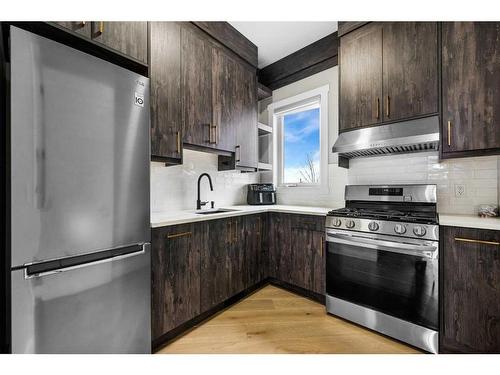 58 Calterra Estates Drive, Rural Rocky View County, AB - Indoor Photo Showing Kitchen