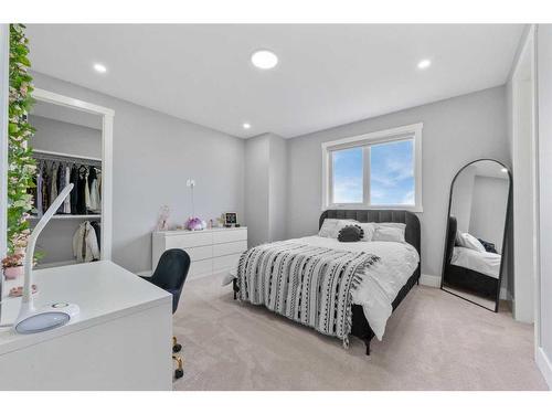 58 Calterra Estates Drive, Rural Rocky View County, AB - Indoor Photo Showing Bedroom