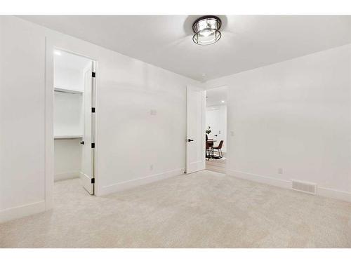 419 Patterson Boulevard Sw, Calgary, AB - Indoor Photo Showing Other Room