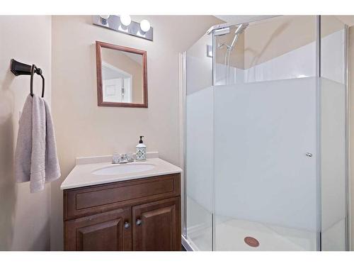 150 Prestwick Crescent Se, Calgary, AB - Indoor Photo Showing Bathroom