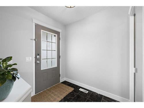 150 Prestwick Crescent Se, Calgary, AB - Indoor Photo Showing Other Room