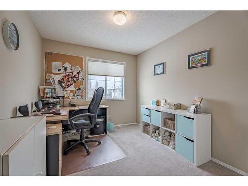 638 Citadel Drive Nw, Calgary, AB - Indoor Photo Showing Office