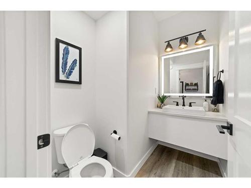 12 Coutts Close, Olds, AB - Indoor Photo Showing Bathroom