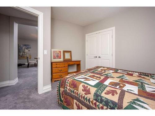 22 Cranbrook Landing Se, Calgary, AB - Indoor Photo Showing Bedroom