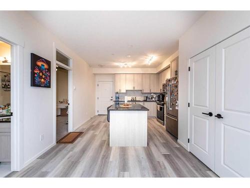 5205-15 Sage Meadows Landing Nw, Calgary, AB - Indoor Photo Showing Kitchen