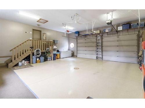 15-33106 Range Road 12, Rural Mountain View County, AB - Indoor Photo Showing Garage