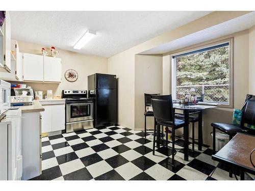 15-33106 Range Road 12, Rural Mountain View County, AB - Indoor