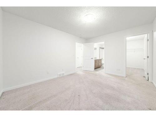 412 Legacy Point Se, Calgary, AB - Indoor Photo Showing Other Room