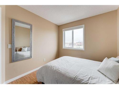 151 Elgin Meadows Gardens Se, Calgary, AB - Indoor Photo Showing Bedroom